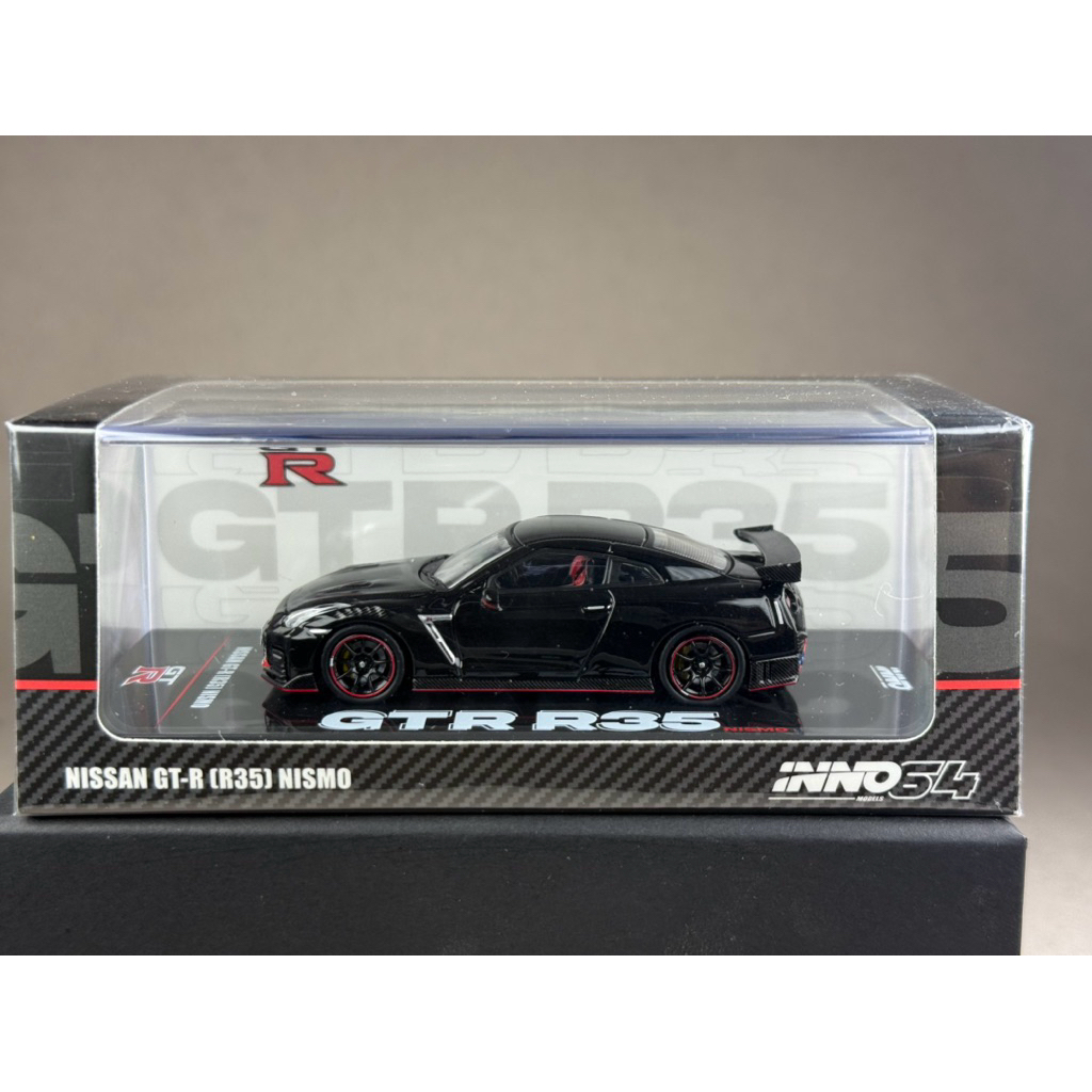 🔹Nissan GTR R35 Nismo Black Scale 1:64 ยี่ห้อ Inno 64