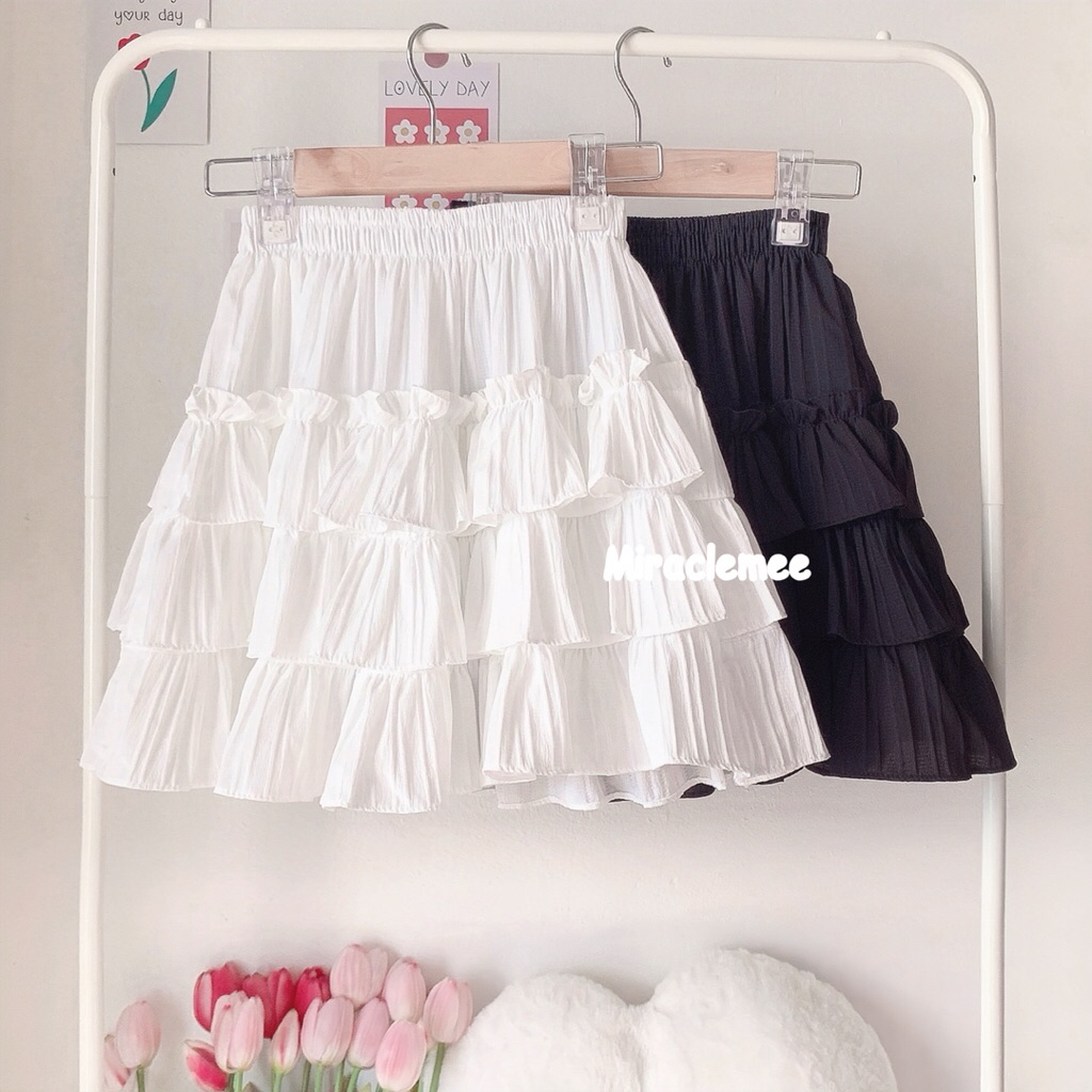 กระโปรงสั้น ผ้าด๊อบบี้ แต่งเป็นทรงขนมชั้น3ชั้น กระโปรงสีพื้น