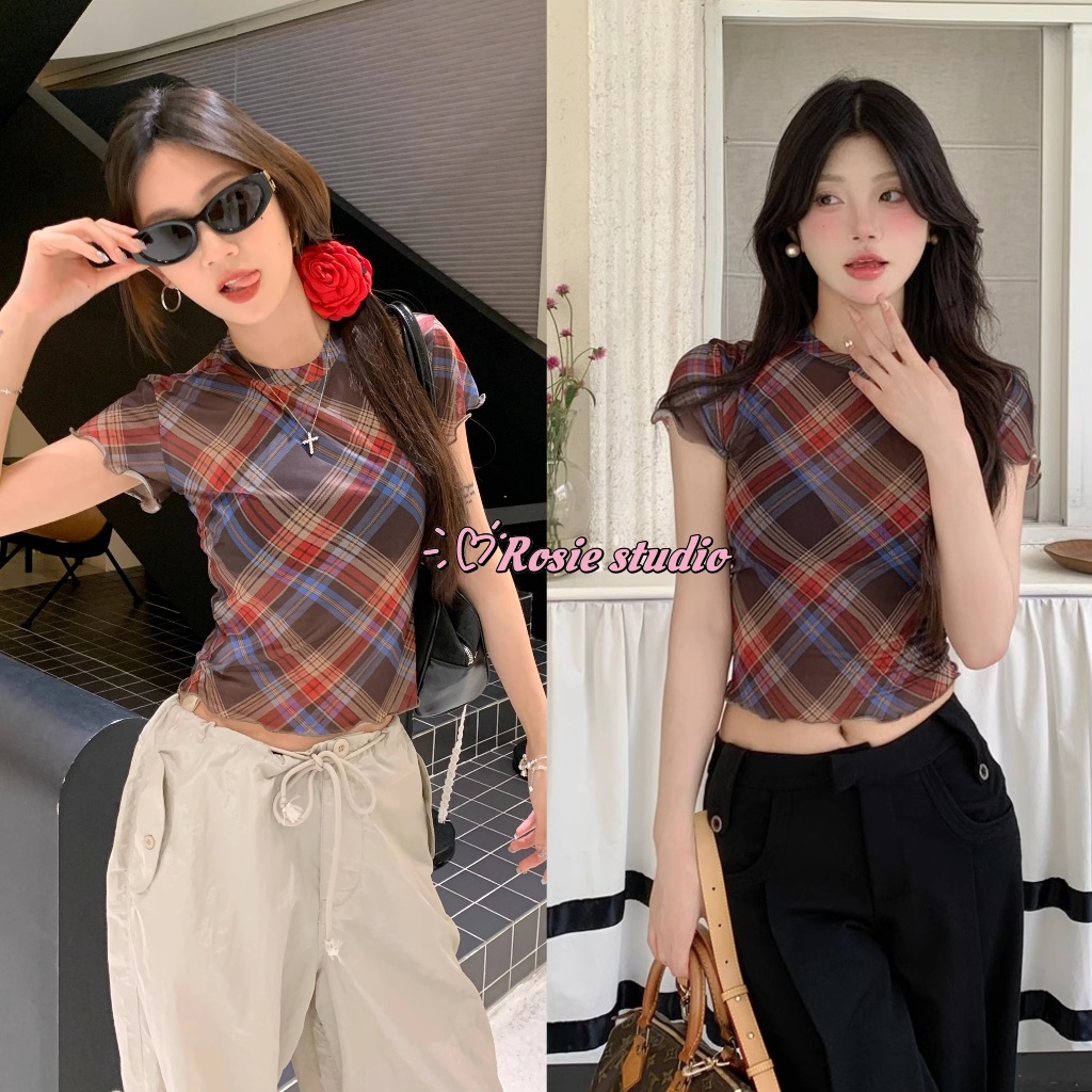 Rosieพร้อมส่ง🦄เสื้อแขนสั้นผ้าซีทรู เสื้อครอปลายสก๊อต ดีเทลจั้มเอว ทรงเข้ารูป สไตล์สาวแซ่บ แฟชั่นผู้หญิง เซ็กซี่เบาๆY2K