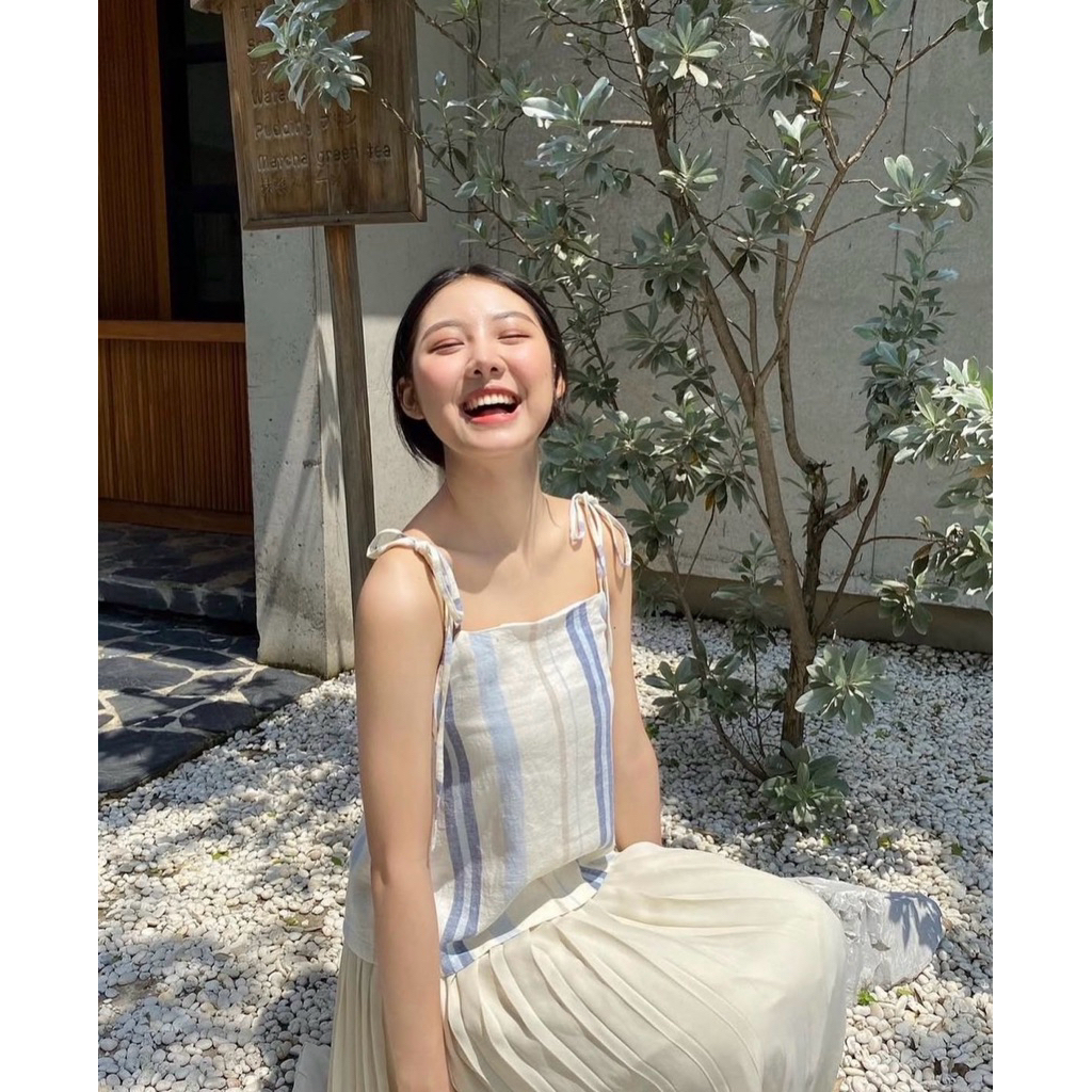 เสื้อสายเดี่ยว แบรนด์ Guapa.bkk