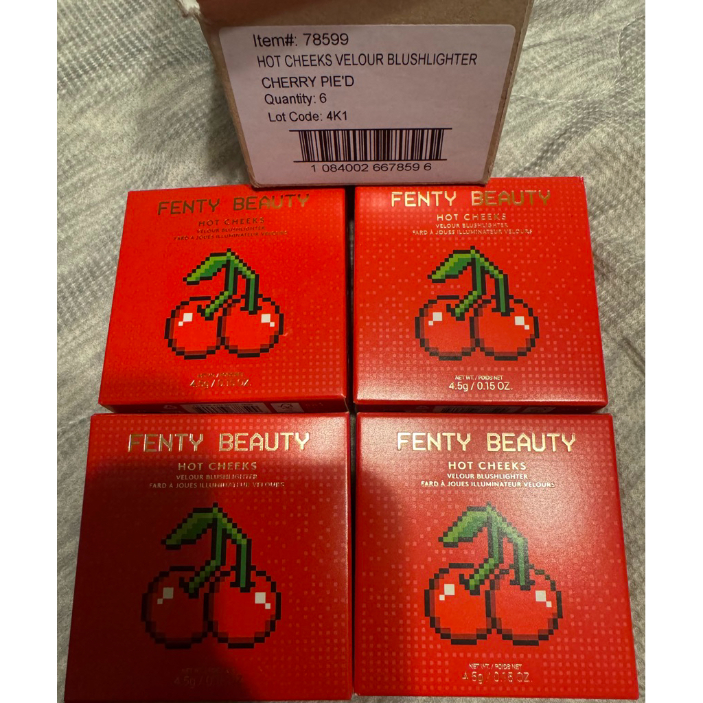 FENTY BEAUTY Hot Cheeks Velour Blushlighter (Limited Edition) • 4.5g Shade Cherry Pie'D