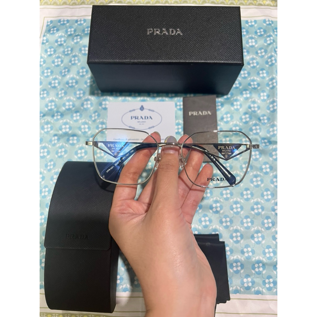 PRADA แว่นสายตา มือสอง