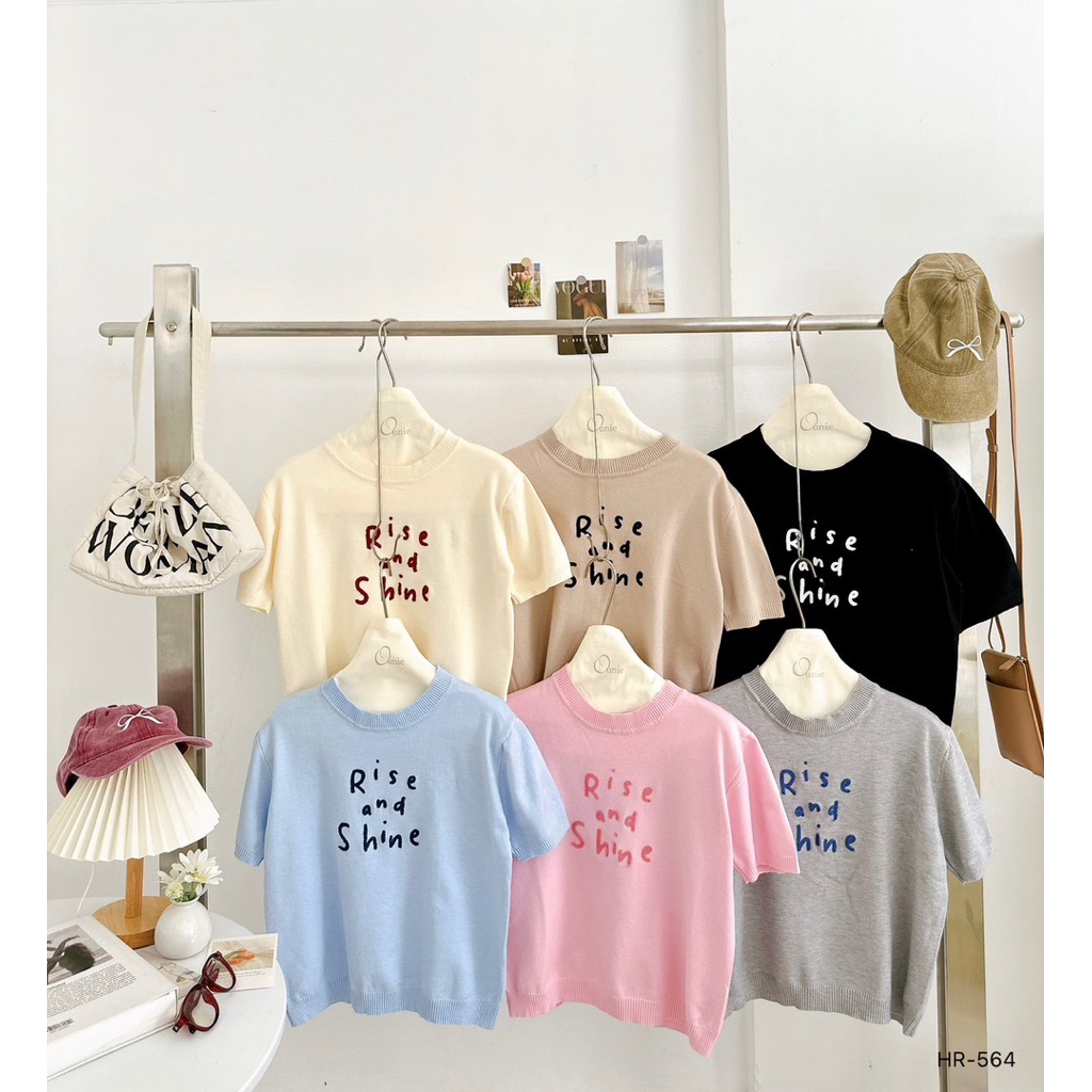 •Ounie• เสื้อไหมพรมแขนสั้นคอกลม ดีเทลปัก Rise and Shine ⛅️