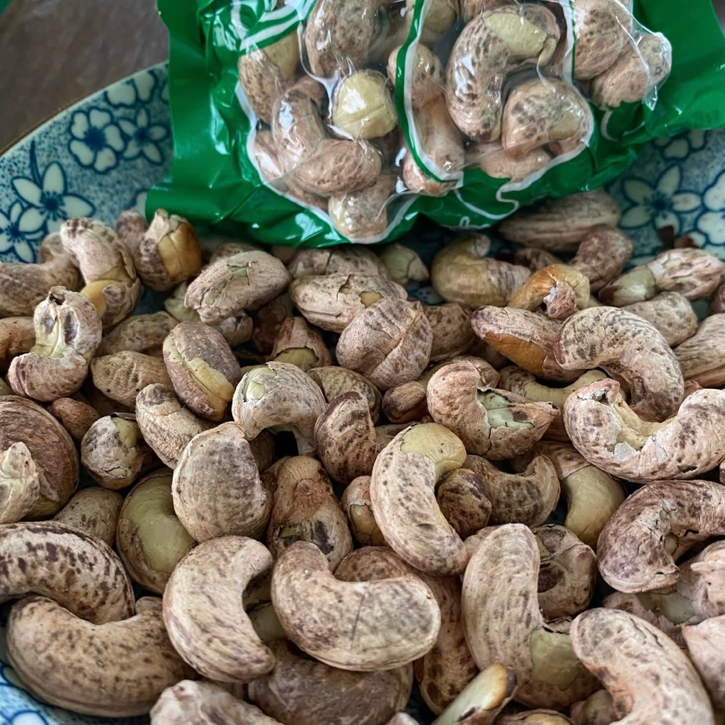 เม็ดมะม่วงหิมพานต์คั่วโบราณ จ๊ะรี  200g เม็ดมะม่วงหิมพานต์คั่วโบราณเม็ดใหญ่ ​หอม​ กรอบ​ อร่อย​ กระบี่ - รูปที่ 2