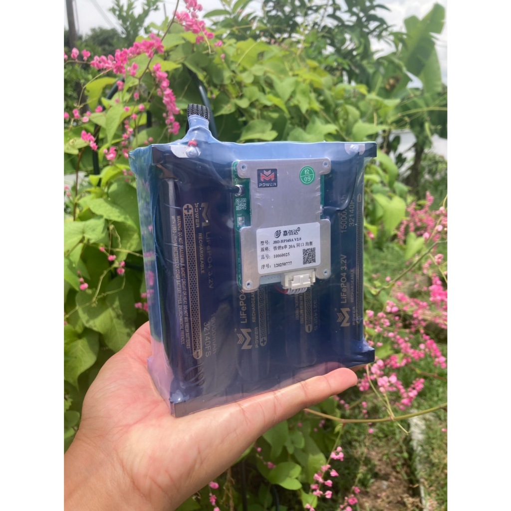 แบตเตอรี่ฟอสเฟต 8s 15ah M - power ของแท้ แถมที่ชาร์ท