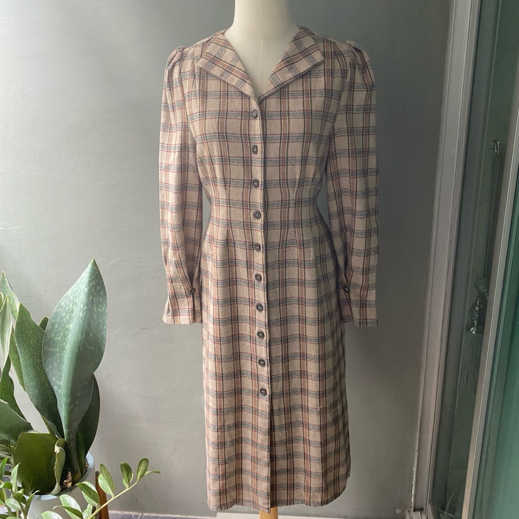 USED 8 seconds vintage style plaid dress