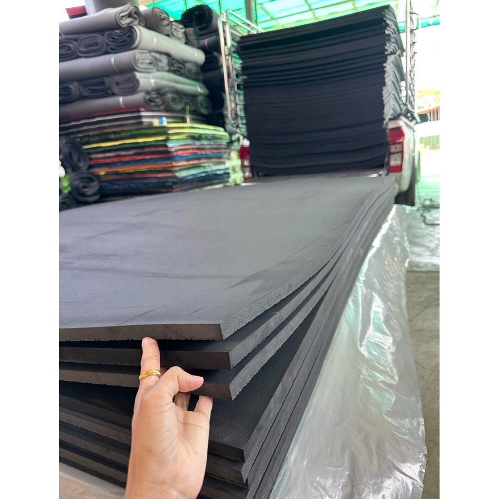 แผ่นยางEVA รองพื้นกันกระแทก หนา 2-10 MM. 130x240 CM. สีดำแบบเรียบ