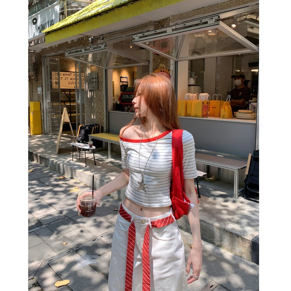 เสื้อยืดผู้หญิง เสื้อเปิดไหล่ ทรงเข้ารูป สไตล์ออลแมทช์ สลับสีสวย #1502381