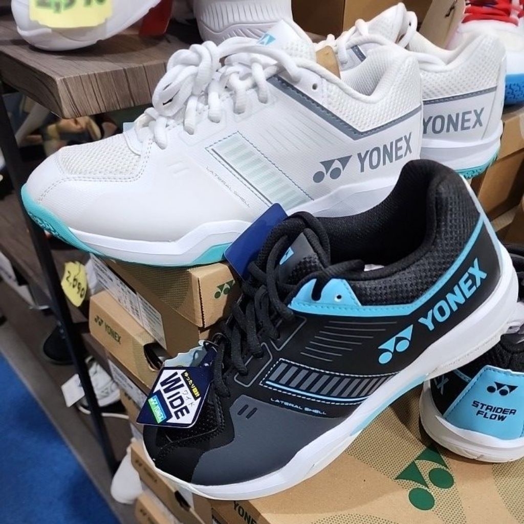 รองเท้าYonex รุ่นSTRIDER FLOW