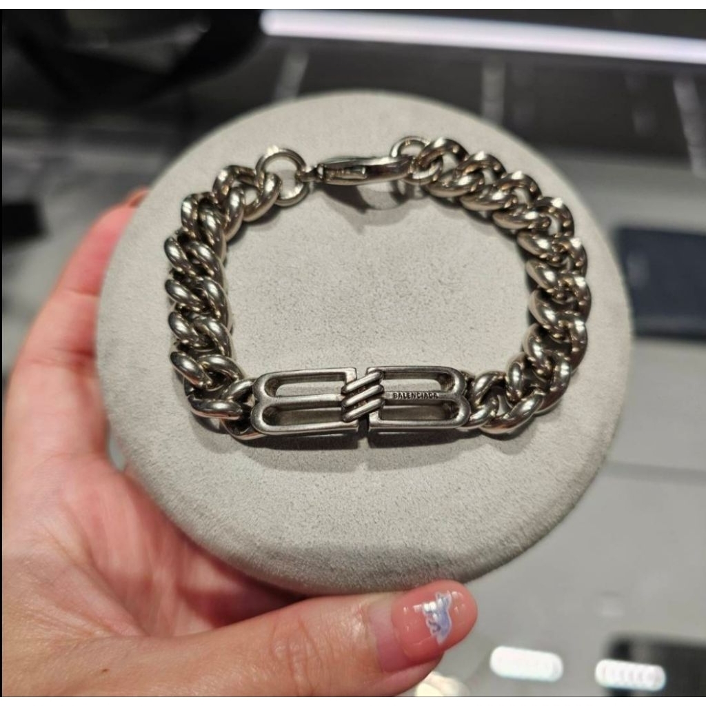 New Balenciaga BB icon bracelet มือ1ของแท้💯 พร้อมส่ง **ทักรีเชคไซส์รายวันก่อนกดค่า