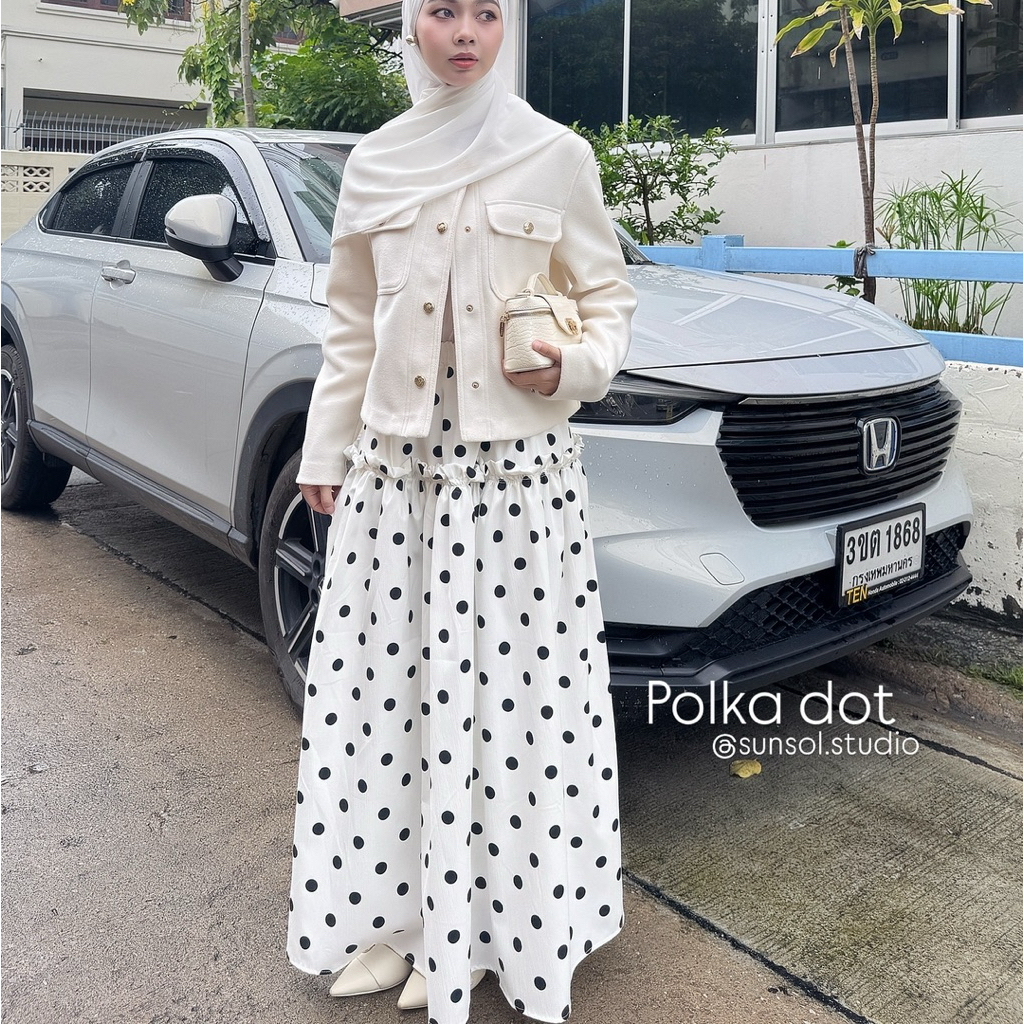 Polka dot skirt (กระโปรงลายจุด )