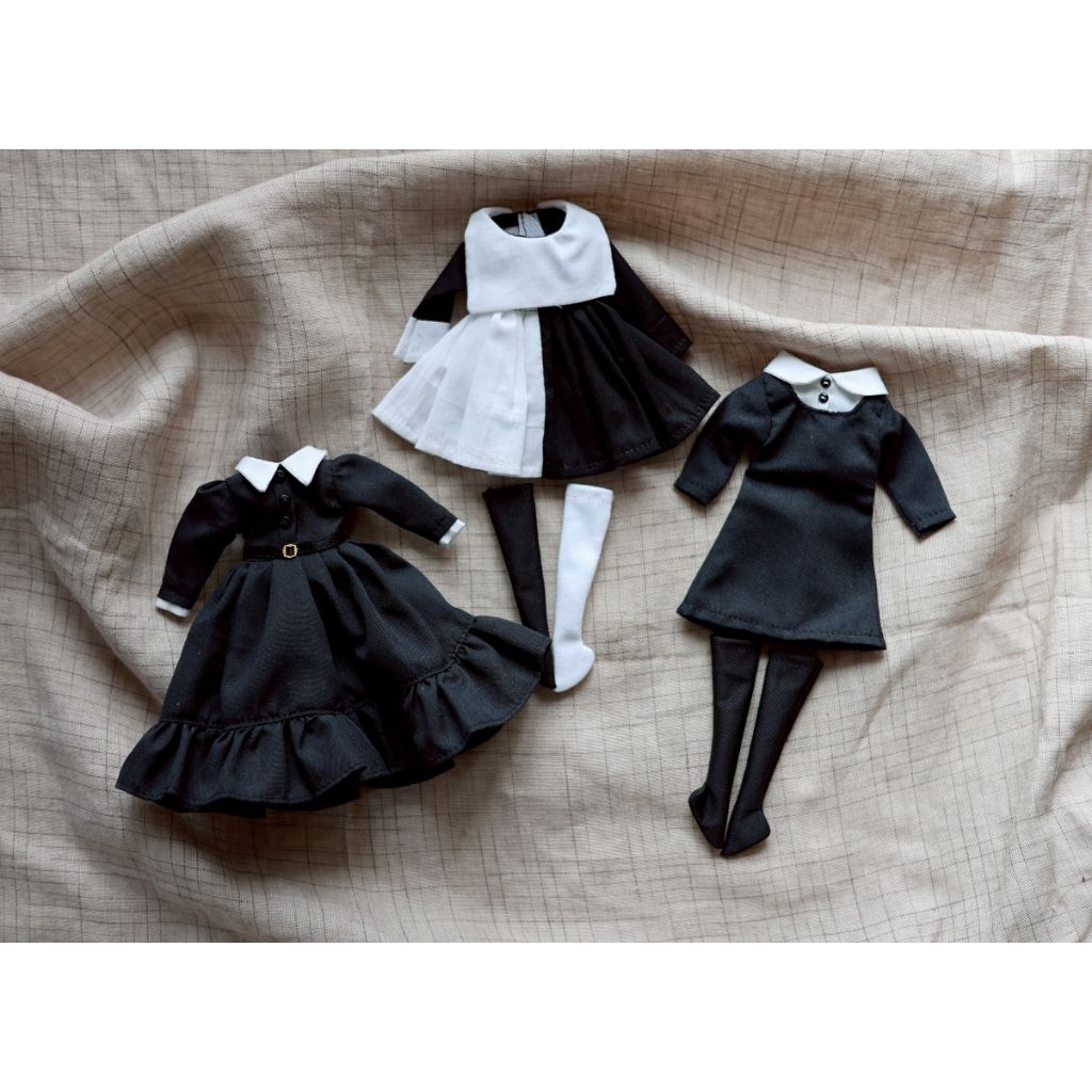 ชุดตุ๊กตาบลาย์  Blythe 🌟 พร้อมส่ง 🤍🌑