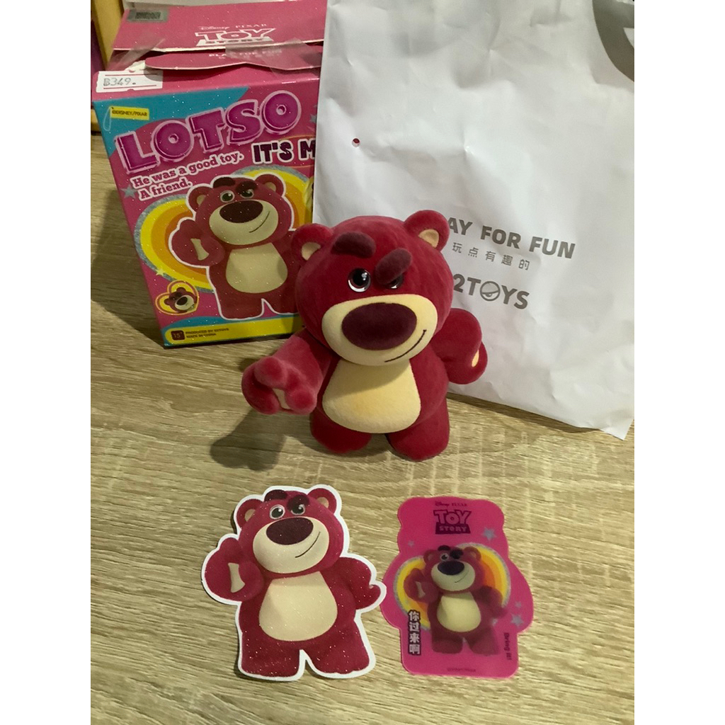 Lotsoกล่องสุ่ม52toysตัวใหญ่สีชมพูเข้ม แกะซองกล่องการ์ดครบ ไม่เคยตั้งโชว์ใหม่ในกล่อง