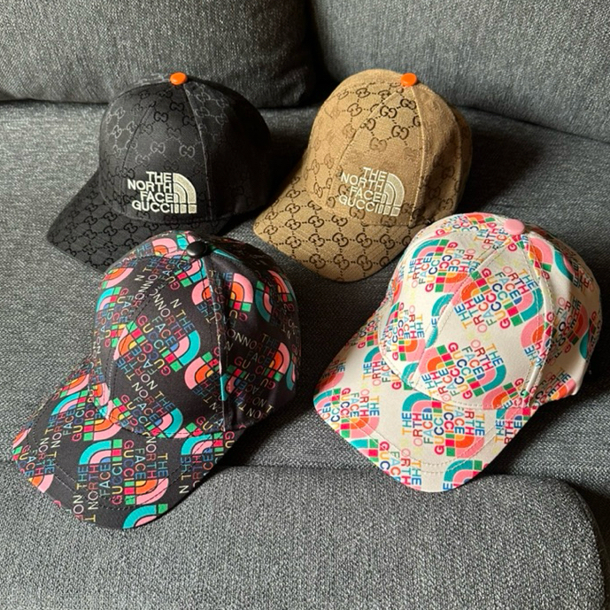 👑🍀หมวกแก็ป G  ดานอท สีขาว/ชมพูกับดำ และผ้าทอคลาสสิค  คอลใหม่งานVVIP สวยมากก 🌟✅