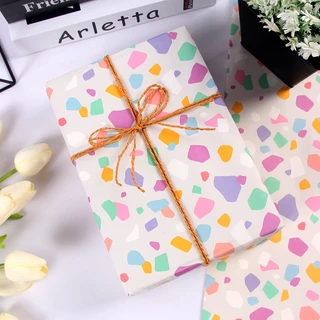 กระดาษห่อของขวัญลายการ์ตูนน่ารัก 50x70cm Cute Cartoon Gift Wrapping Paper