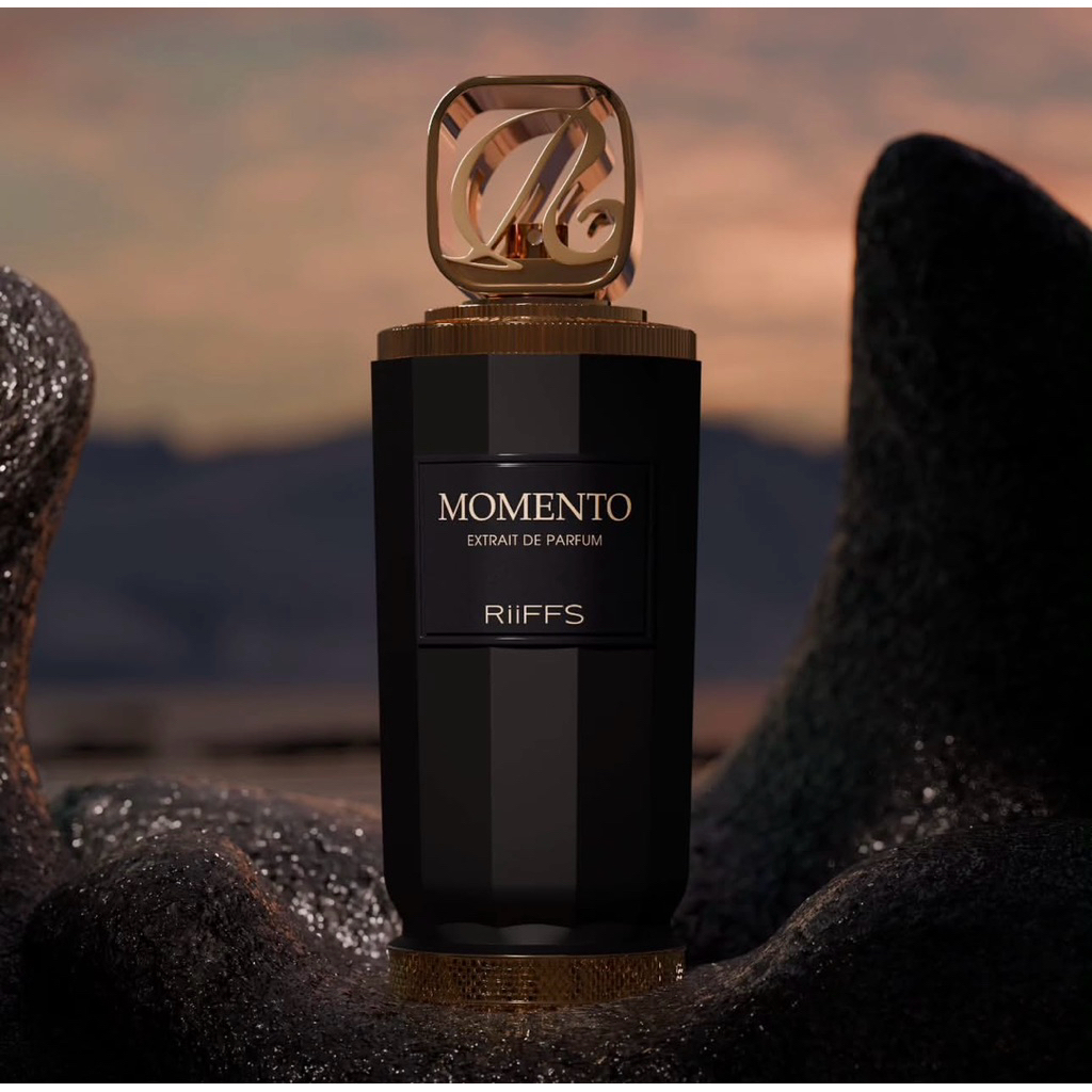 Momento by Riiffs Perfumes is a Woody Spicy fragrance for women and men.(EDP)