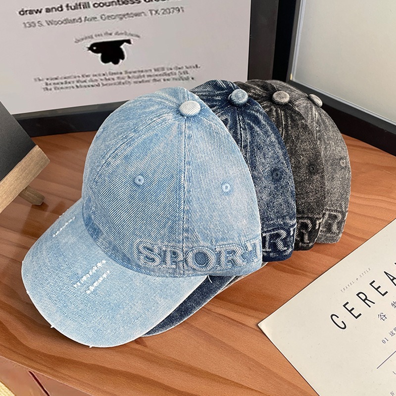 หมวกแก๊ปเบสบอลผ้ายีนส์ เนื้อผ้าพรีเมี่ยม มีสายปรับขนาด ปัก sport มี 4 สี