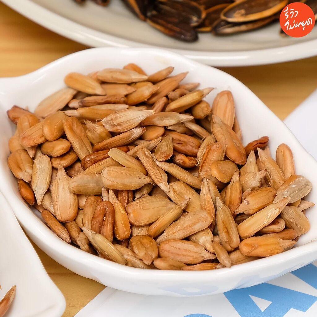 ☑️Chacha ชาช่า เมล็ดทานตะวัน บรรจุซอง 14 บาท รส5รสซองสีแดง มะพร้าวซองสีเขียว ขนาด 45 กรัม/ซอง - รูปที่ 3