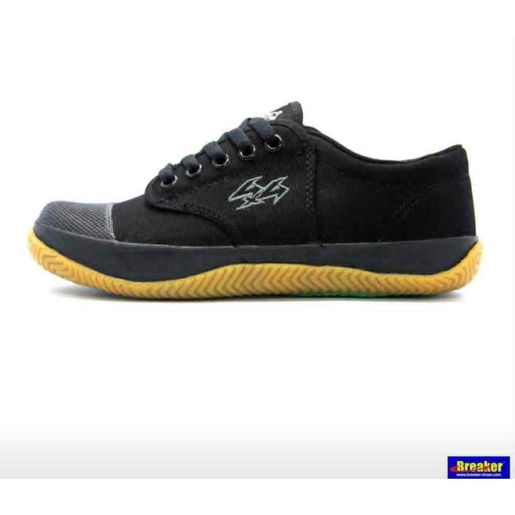 รองเท้าผ้าใบ Breaker Futsal BK-4