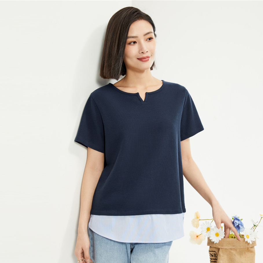 GIORDANO (Online Exclusive) เสื้อยืดผู้หญิง Women's Waffle V-neck Tee 13324246 B1