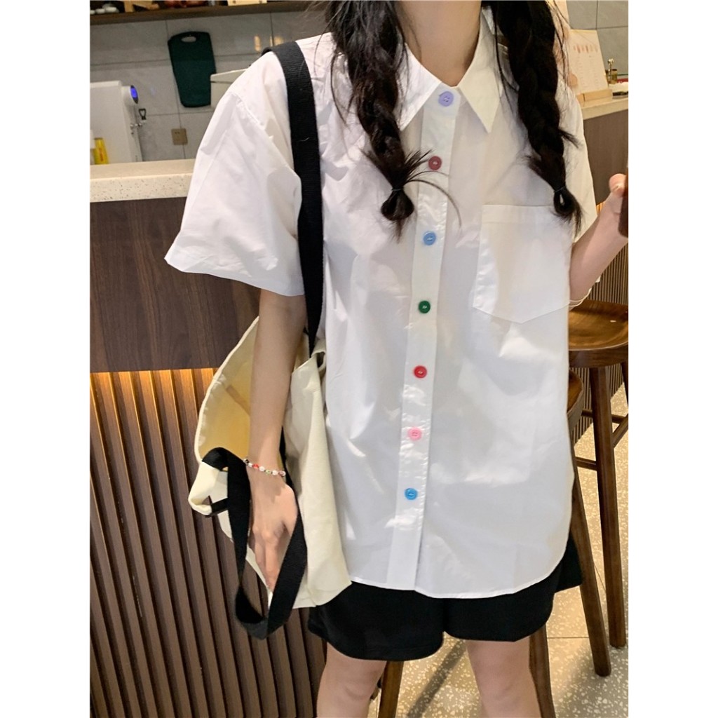 M-2XL เสื้อเชิ้ตแขนสั้นทรงหลวมสำหรับผู้หญิงพร้อมกระดุมสีสันสดใส