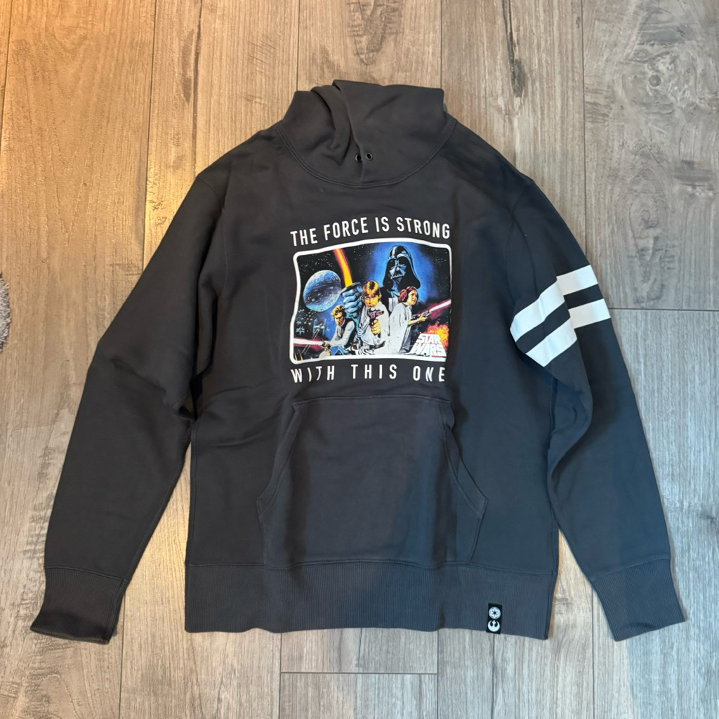 UNIQLO hoodie size M