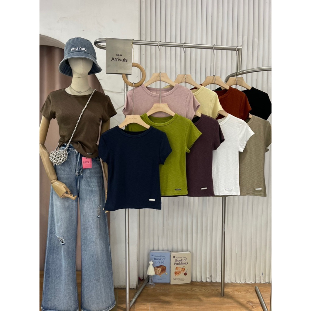 เสื้อยืดผู้หญิง IT'S ME BASIC ผ้านิ่ม ใส่สบายมาก ✅พร้อมส่ง
