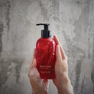 รับฟรี Oriental Essence Conditioner 200 g เมื่อซื้อ THANN Aromatic Wood Aromatherapy Shampoo Detoxifying Formula 500ml.