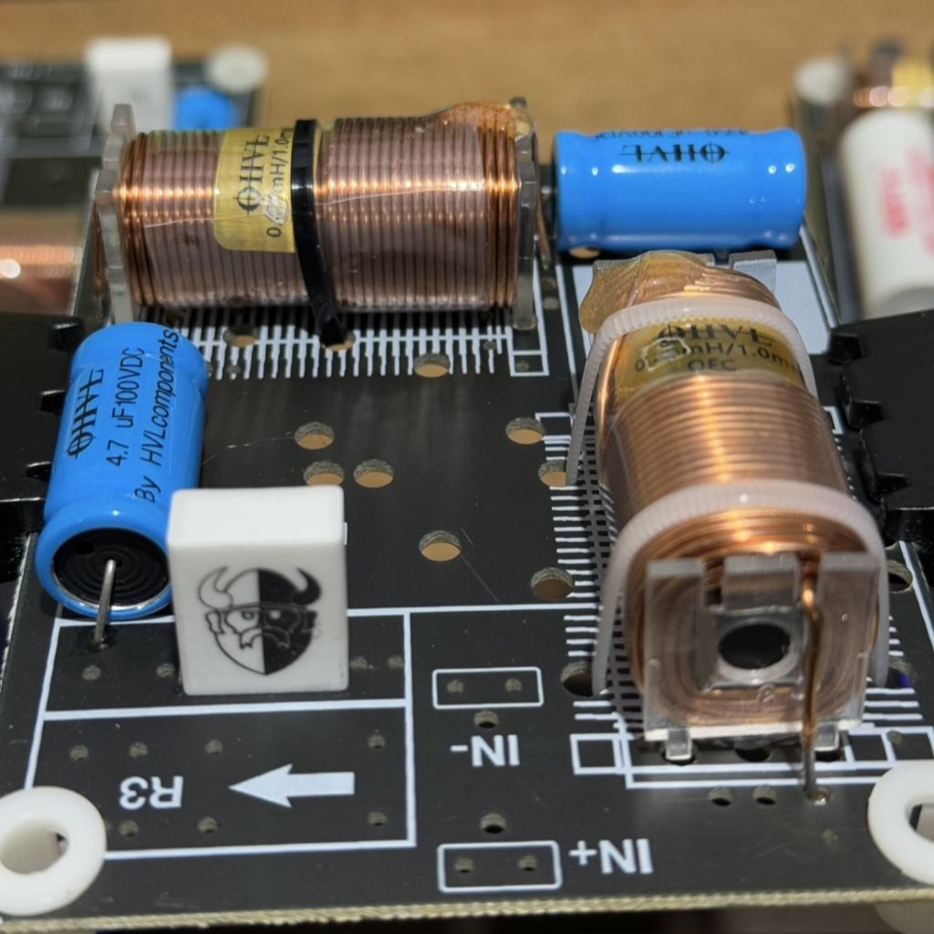 Passive Crossover network  Apple -hk