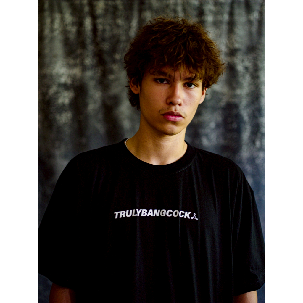 TRULY เสื้อยืดสีดำ รุ่น F*CKING BANGCOCK #2