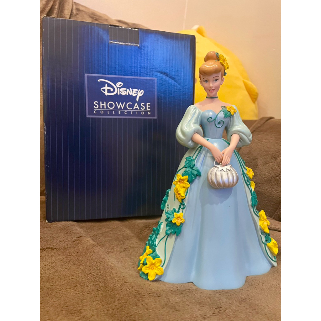 [พร้อมส่ง] NEW inbox, Disney Showcase Botanical Cinderella Couture Figure