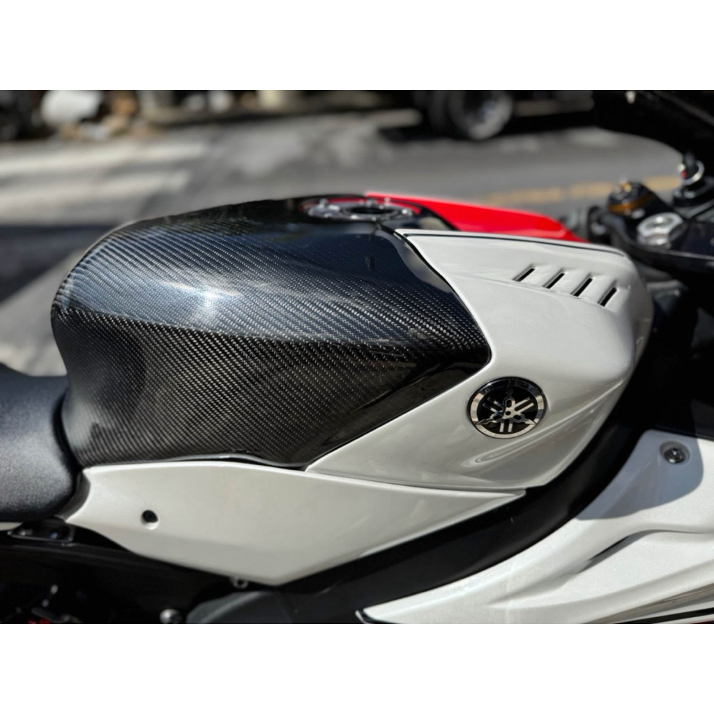 ครอบถังYamaha R6 ทรงโหนก (ทรงGP)