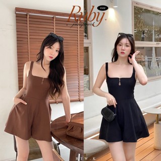 Ruby Jumpsuit- จั๊มสูทกางเกงขาสั้น  สายเสื้อปรับได้ กระดุมใช…