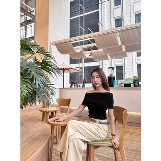 B&R พร้อมส่ง เสื้อยืดผู้หญิง เสื้อเปิดไหล่ผู้หญิง ดีไซน์ถักนิตติ้งปาดไหล่ ขนาด S-XL สไตล์แฟชั่น ผ้าสวมใส่สบาย