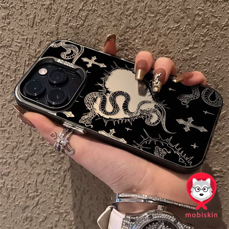 แฟชั่นรักหัวใจเย็นงูเลนส์โลหะ เคส IPhone 16 13 12 15 11 14 Pro Max 14 8 7 16 15 Plus 7Plus XS Max X XR