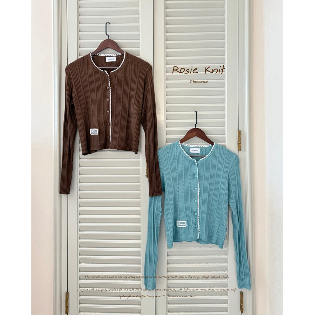 THESUNCO-ROSIE KNITSโรสซี่ เสื้อไหมพรมแขนยาวทอลาย ดีเทลลูกไม้ ผ้านุ่มไม่หนา