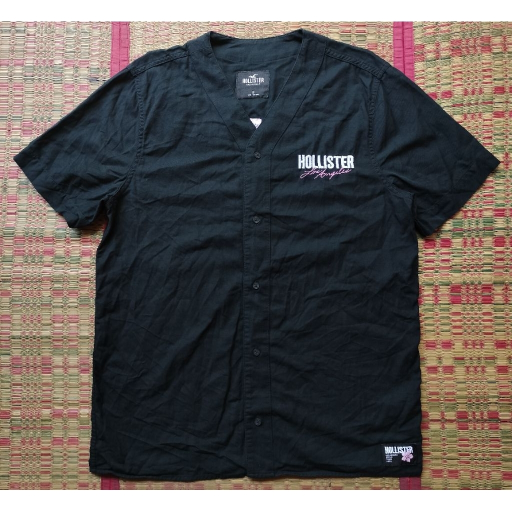 เสื้อเชิ้ต Hollister