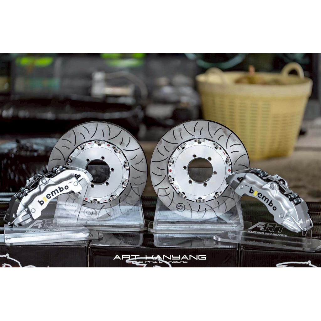 Brembo Cayene 18Z แท้ สีบรอนซ์เงิน MONO CNC logo Brambo หยอดดำ