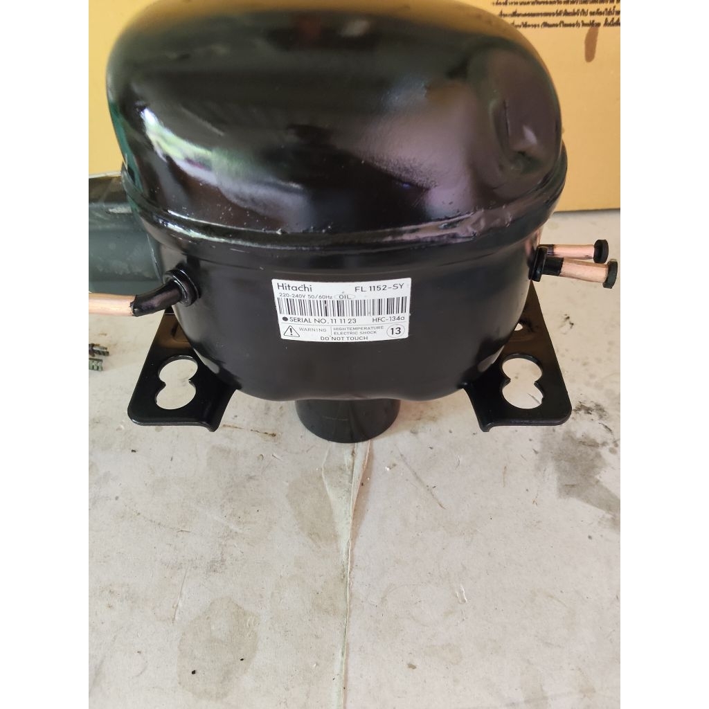 คอมตู้เย็น 2 ประตูFL1152 น้ำยาR134มือ2