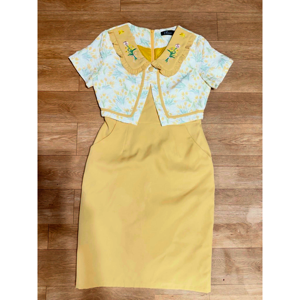 ส่งต่อ Phawi (ภาวิ) เหลือง size M