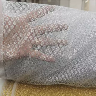 ยกพับผ้าลูกไม้ห่อสังฆทาน ผ้าลูกไม้ตาไก่ ลูกไม้งานพิธี