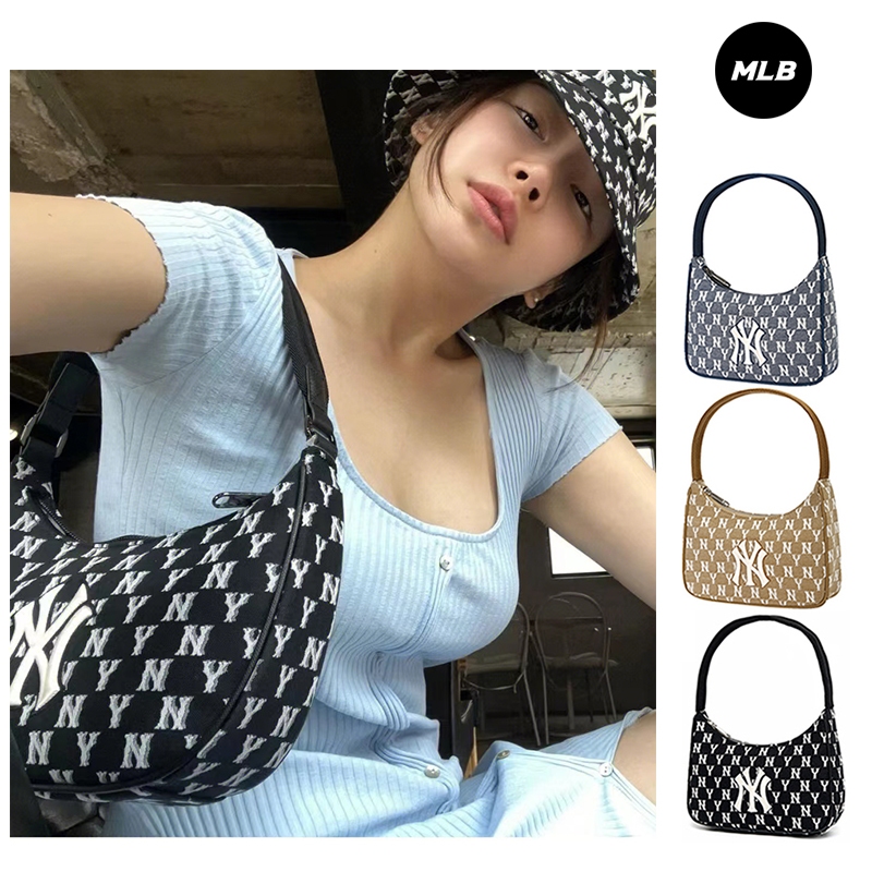 กระเป๋า MLB CLASSIC MONOGRAM JACQUARD HOBO BAG NEW YORK YANKEES แท้ 100%