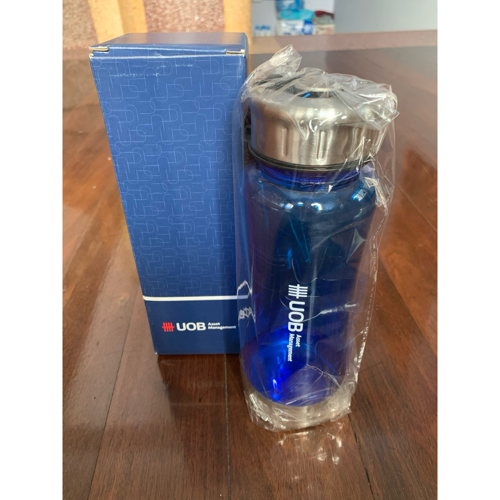 กระบอกน้ำ uob พลาสติก