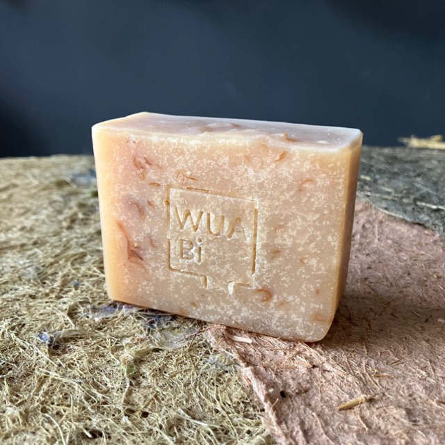 สบู่นมสดน้ำมันบ่มดอกชมนาด Milk soap with Vallaris glabra infused oil ปริมาณ 90g (end of season)