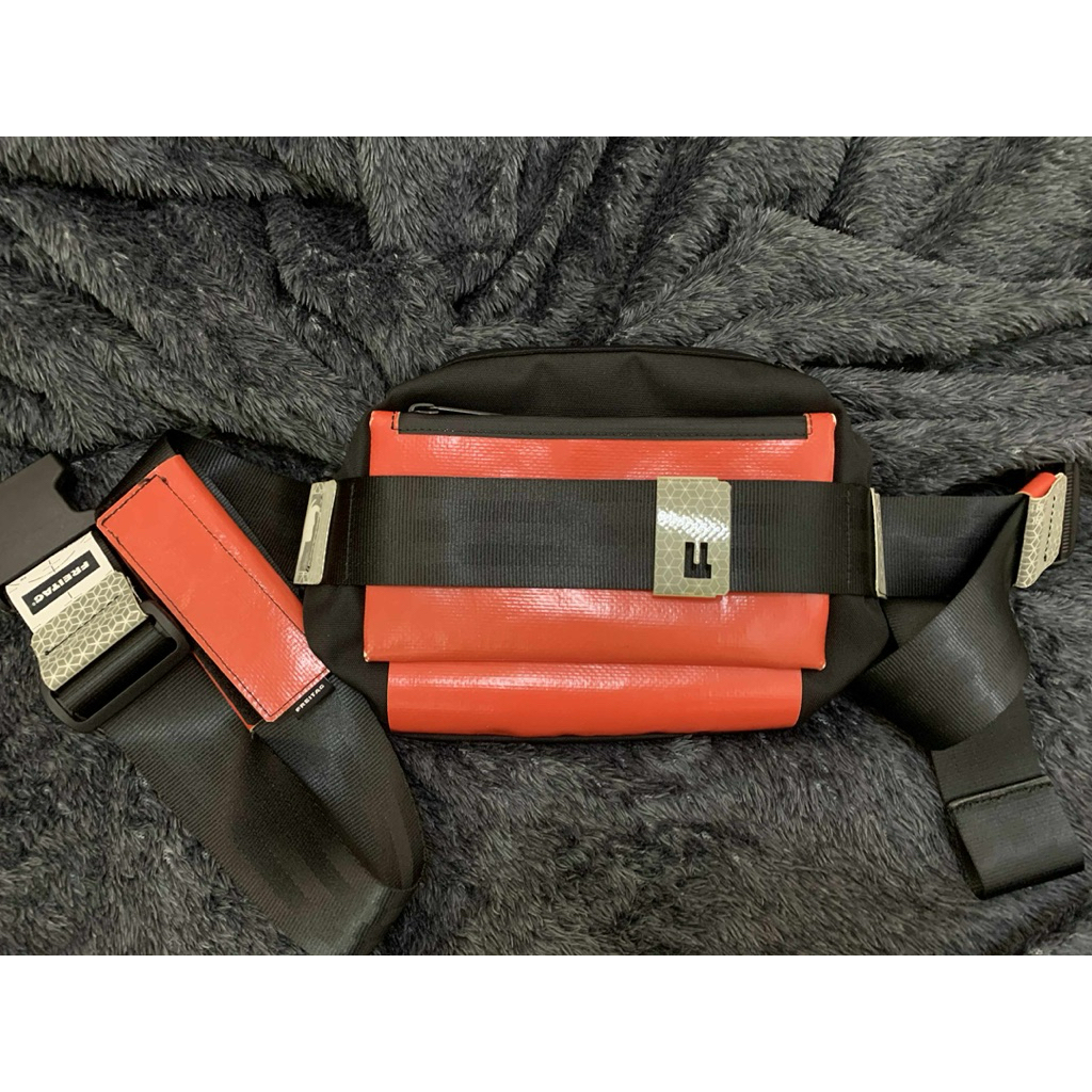 พร้อมส่ง - FREITAG : F675 DIXON สี แดง / LIMITED 300 ใบ ญี่ปุ่น KYOTO 🇯🇵 -  สภาพสวย / มุมสกิด - ของแ