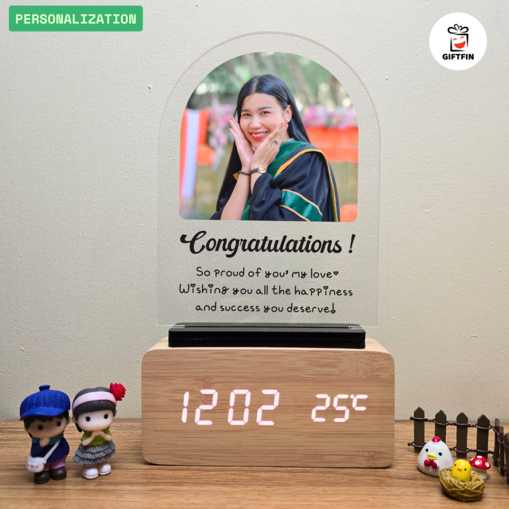 นาฬิกาไม้ LED  กรอบรูป (แบบที่ 3)  วงรี | ของขวัญรับปริญญา | GiftFin  ใช้ได้ทั้งเสียบสาย USB หรือ ถ่าน AAA