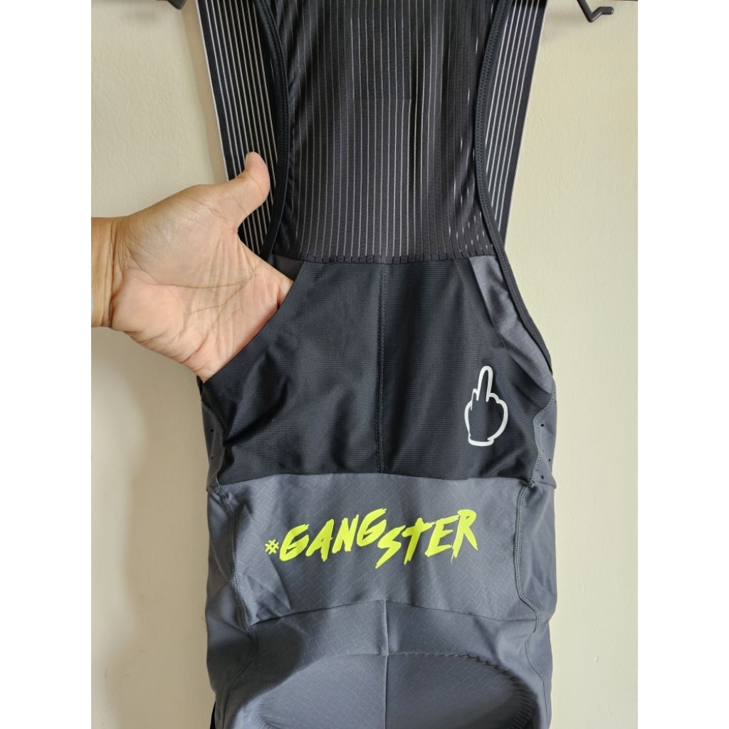 SHIT MONDAY CARGO BIB