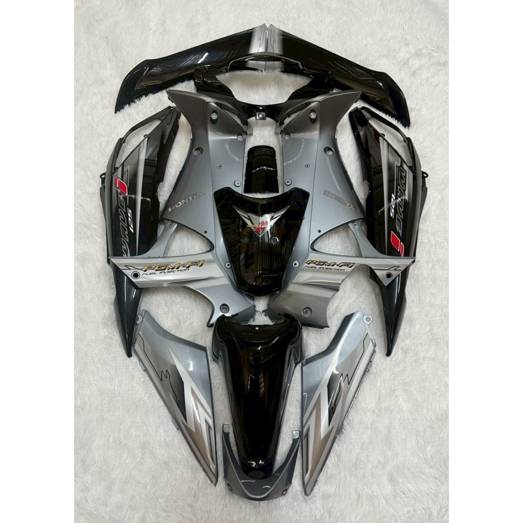 ชุดสีเวฟ125i บังลม สีดำตัดเทา งานARM พร้อมสติกเกอร์