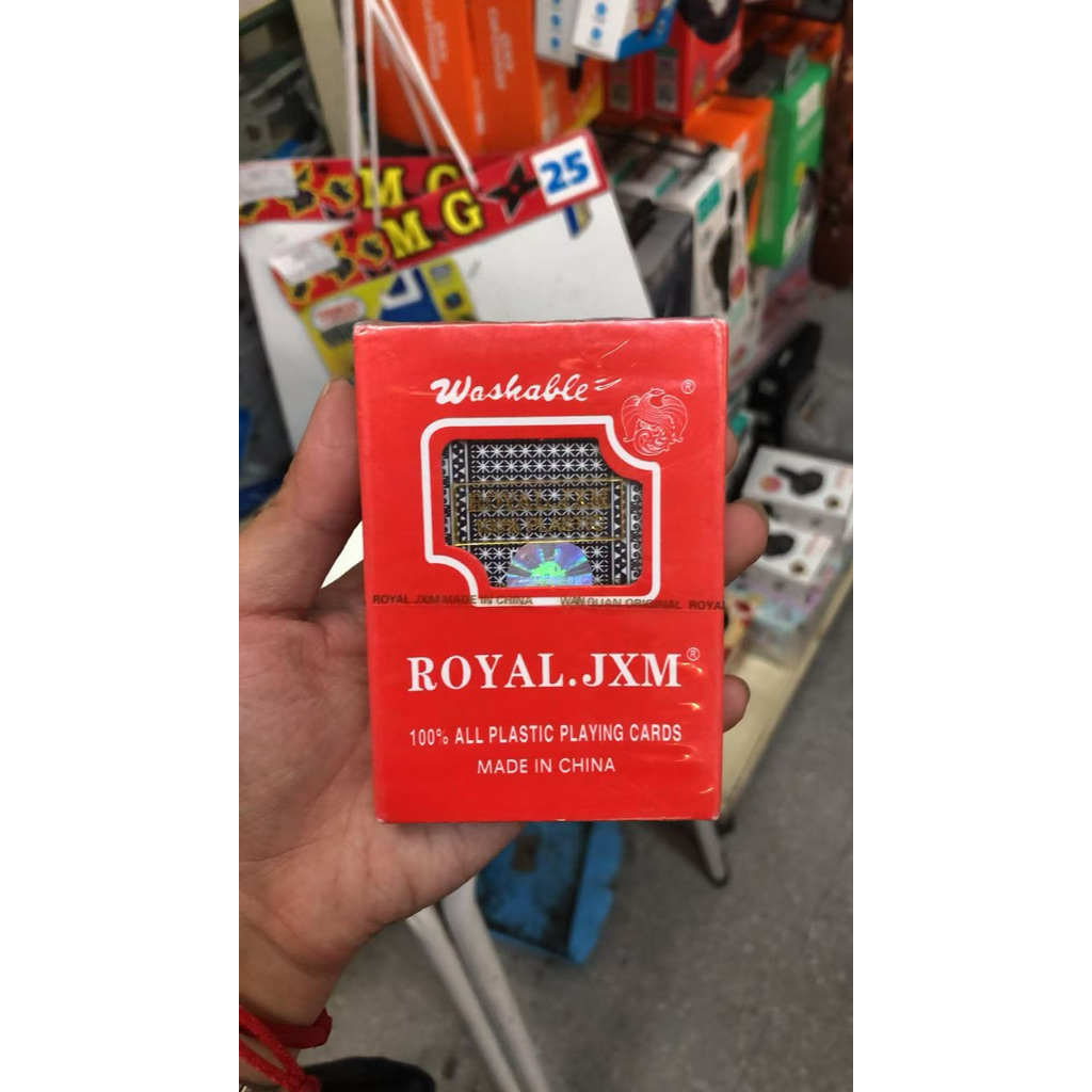 1 สำรับ พลาสติก royal.jxm ใบเล็ก กล่องแดง ขอบขาว อย่างดี สุดฮิต การ์ดเกม