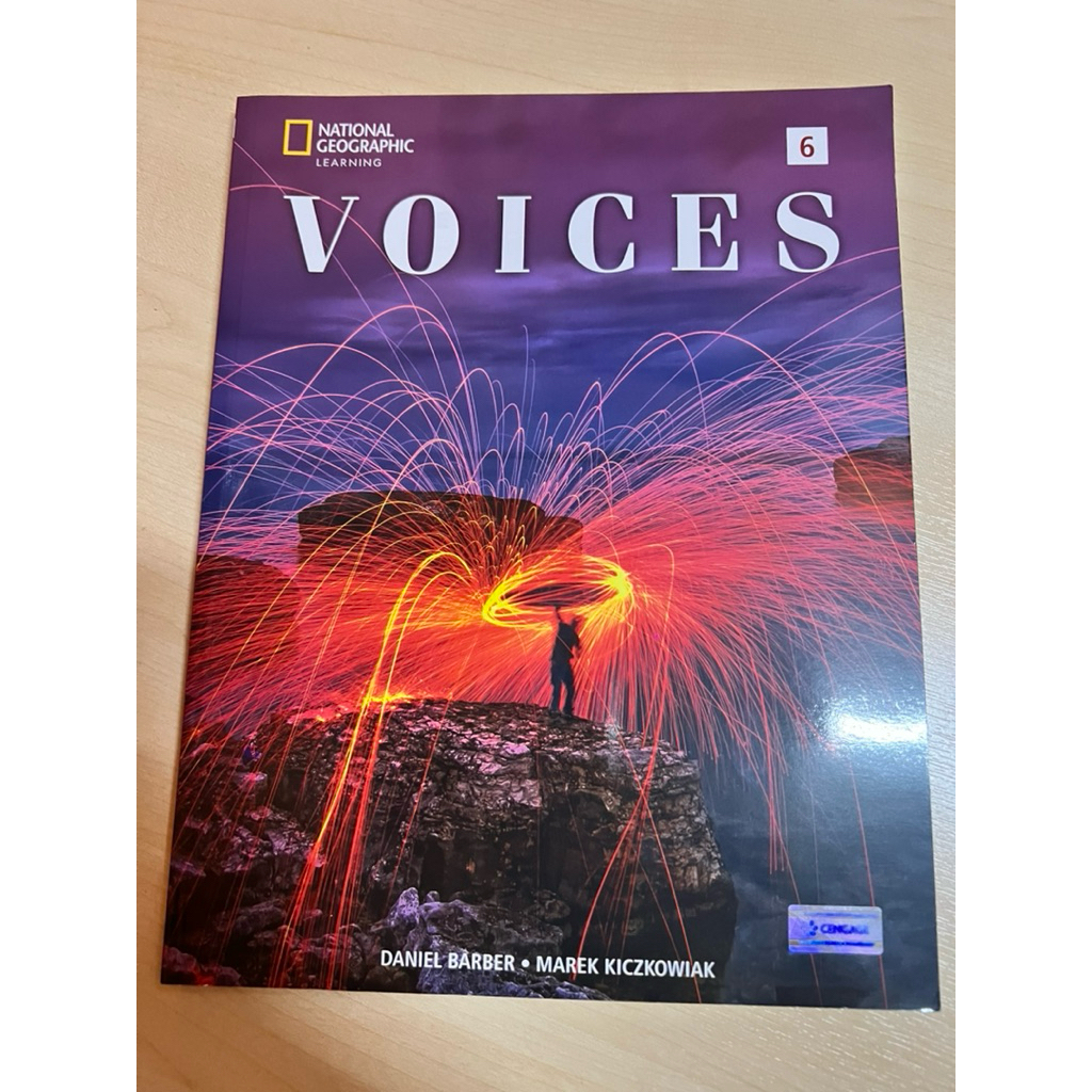 (🔥พร้อมส่ง)หนังสือภาษาอังกฤษ นิสิตจุฬาฯ ปี1 VOICES 6: STUDENT'S BOOK